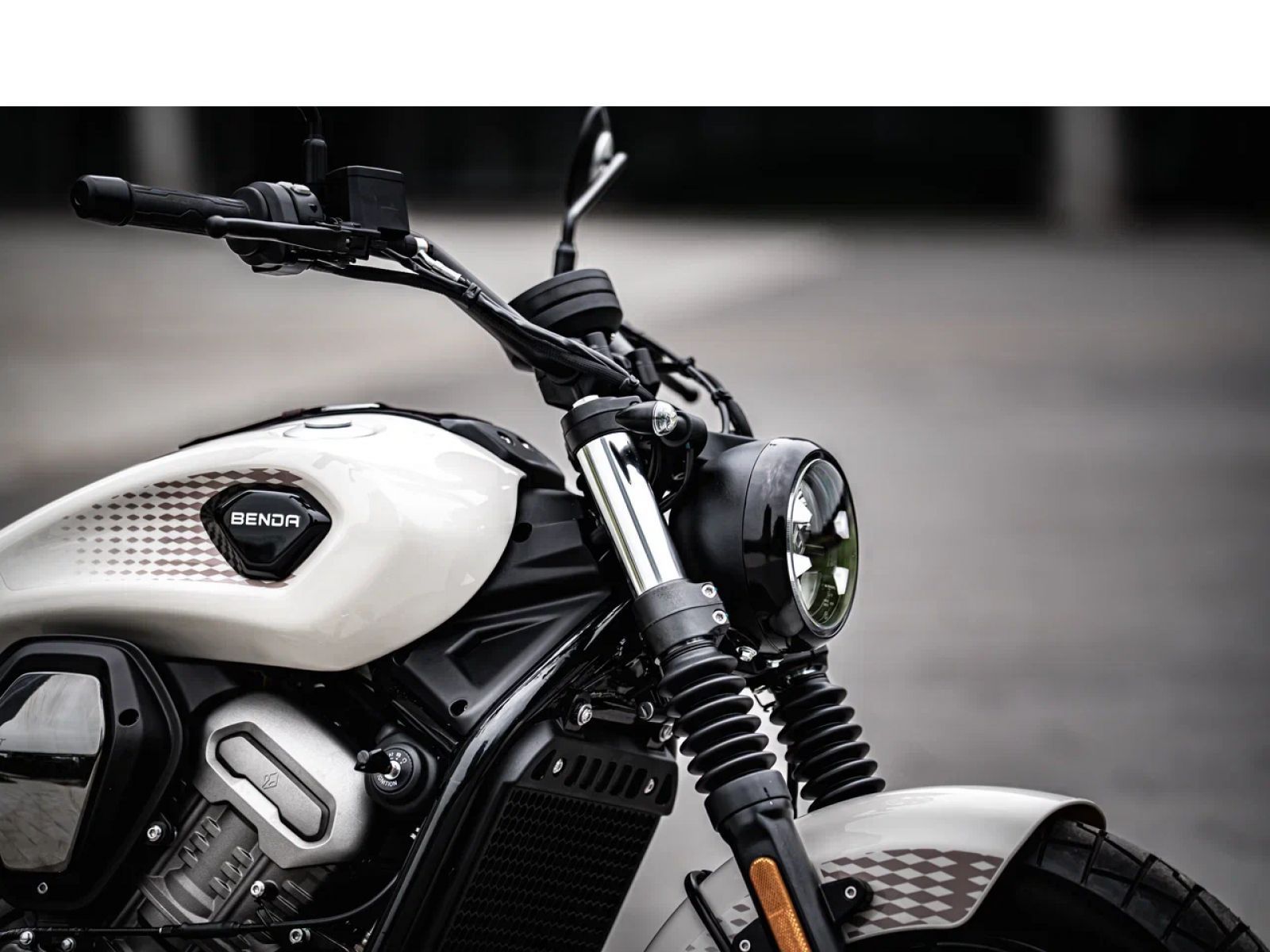 Круизер BENDA Darkflag 950 (BLACK) 2026